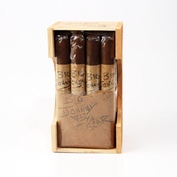 Big Johnny By Oscar box 1/16